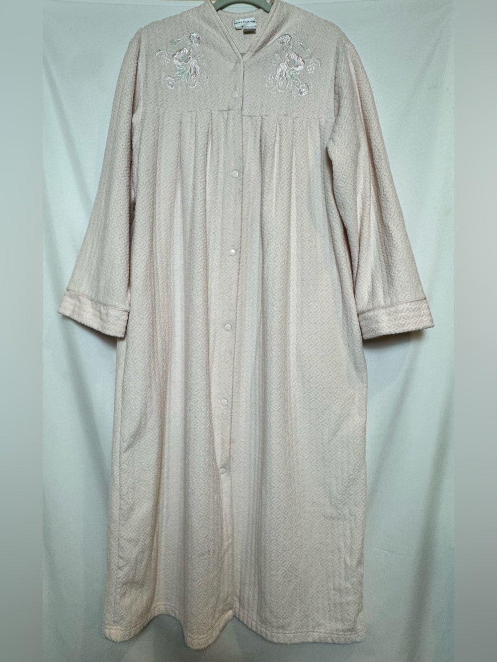 Miss Elaine Terry Pale Pink Long Button Robe L